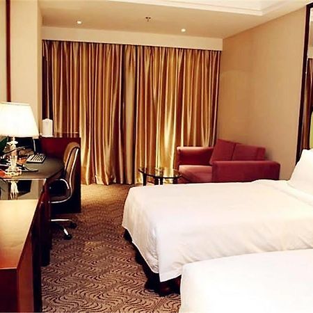 Lijing Grand Hotel City Center Liuzhou Esterno foto